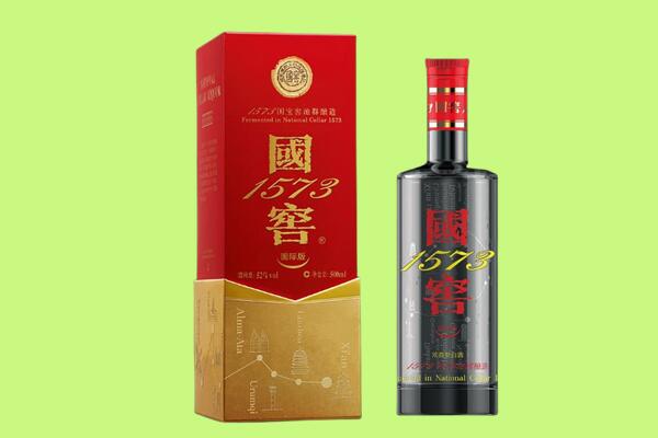 巴音郭楞若羌县回收国窖1573.jpg